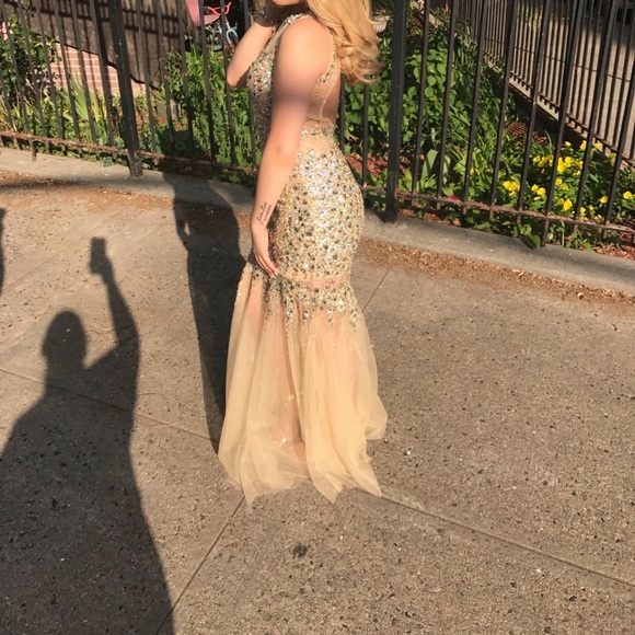 Beautiful champagne jeweled prom dress - Picture 5 of 5